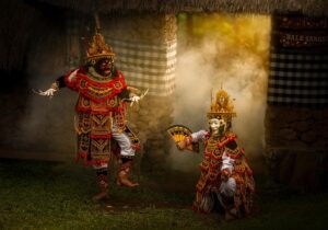 Tour Travel Bali source : https://pixabay.com/photos/bali-dancing-traditional-dancing-7242256/