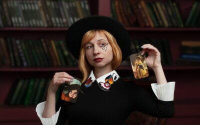 source : https://pixabay.com/photos/cards-different-personalities-4861415/