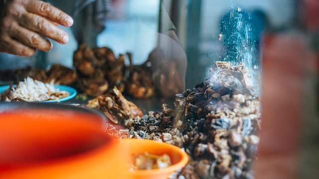 source : https://pixabay.com/photos/soto-indonesian-dish-6929876/