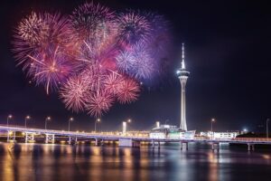 https://pixabay.com/photos/fireworks-macau-tower-night-1415532/